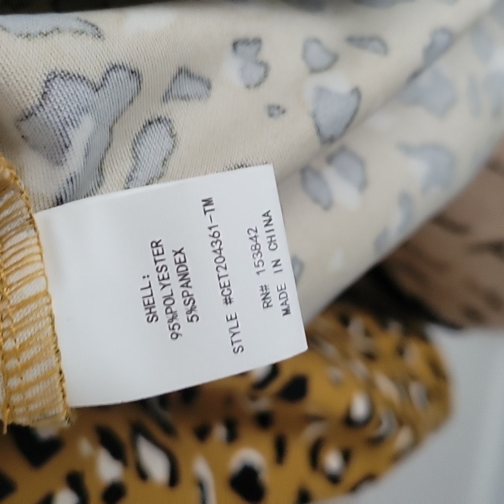 Melloday Leporad Puffy Sleeve Blouse - Picture 9 of 11